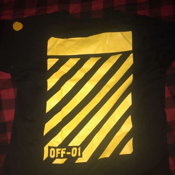 moncler off white t shirt moncler off white t shirt